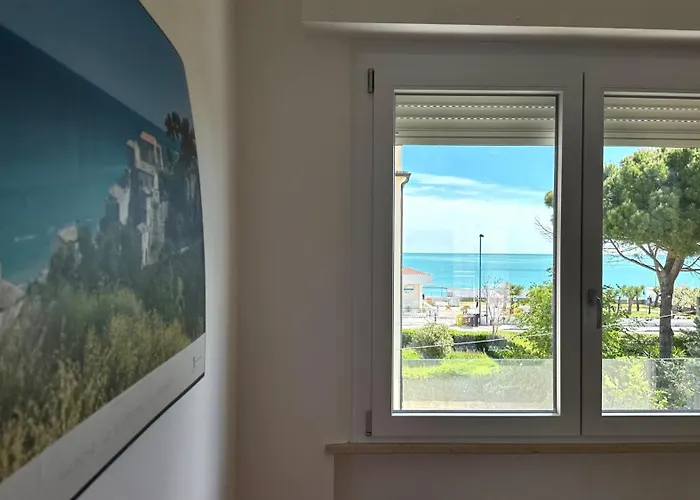 M026 - Marcelli, Nuovo Trilocale Con Terrazzo A 80 Metri Dal Mare Apartment *